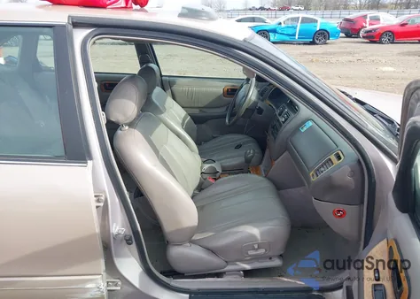 1997 Toyota Avalon Xls z USA, uszkodzony, nr VIN 4T1BF12BXVU138586